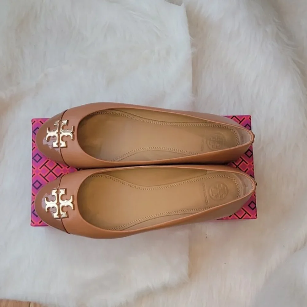 TORY BURCH Everly Tan/Tan Patent Cap Toe Gold Logo Slip On Preppy Ballet Flats 8